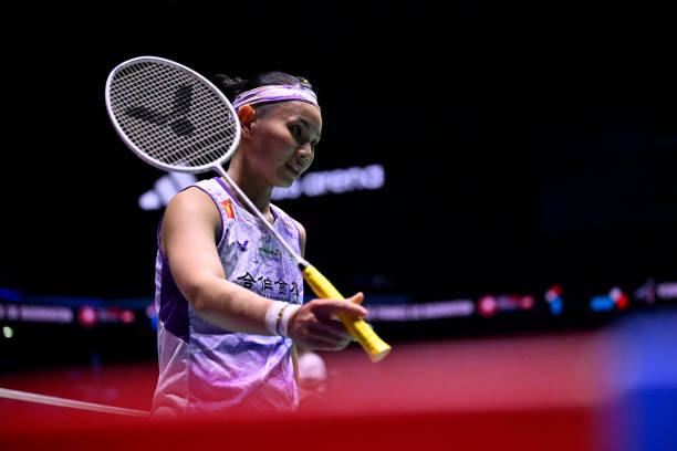 單打與雙打羽毛球場地的長寬差異解析