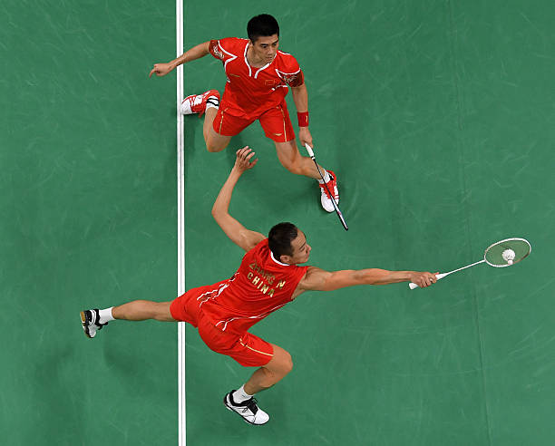 避免發(fā)球失誤！羽毛球單雙打發(fā)球界線圖示指南