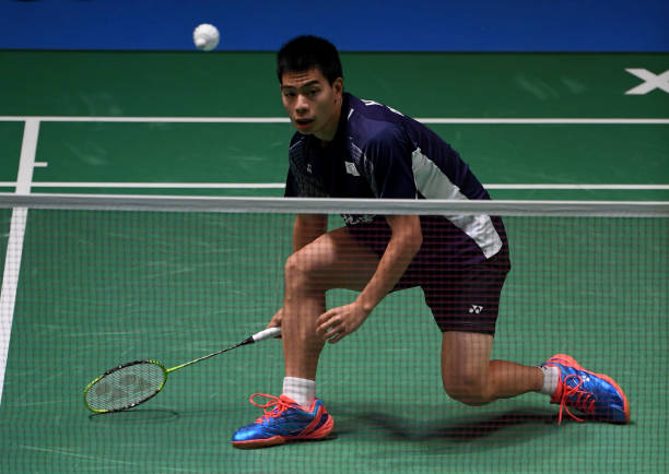 羽毛球雙打發(fā)球區(qū)邊界：站位與發(fā)球限制