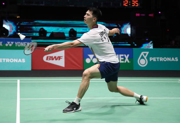 從規(guī)則到實(shí)戰(zhàn)：羽毛球場過線距離的精準(zhǔn)測量