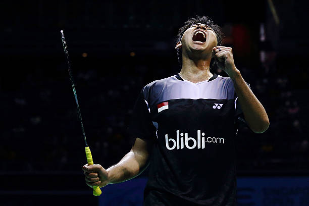 學(xué)校羽毛球場標(biāo)準(zhǔn)長度是多少？