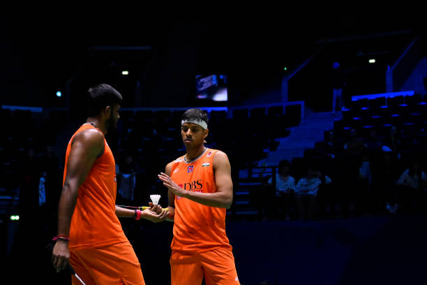 6U和7U羽毛球拍大比拼：速度、力量與控制的終極選擇