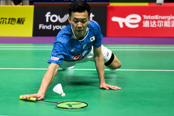 羽毛球教練建議：中小學(xué)生最佳拍線磅數(shù)范圍是多少？