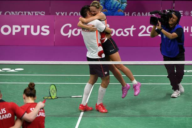 避免犯規(guī)！羽毛球雙打發(fā)球不能越過這條線