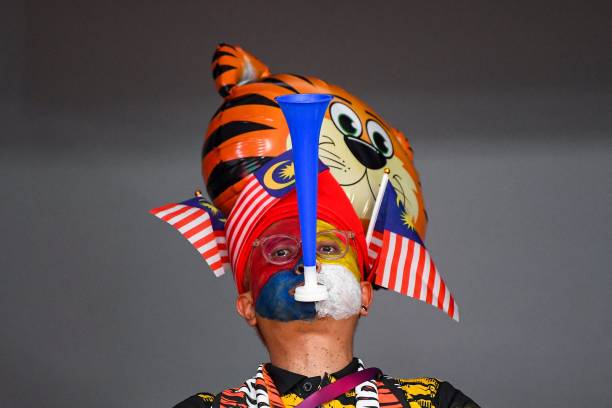 室外羽毛球場燈光設(shè)計規(guī)范與照明標準解析