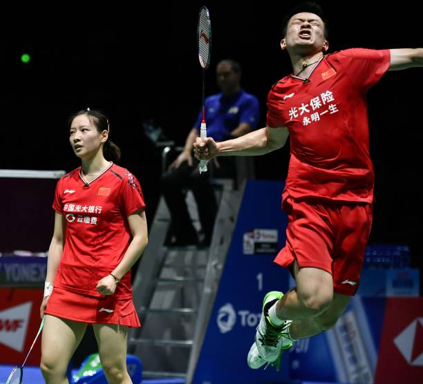 羽毛球殺球慢動作教學(xué)：如何正確發(fā)力避免手腕受傷