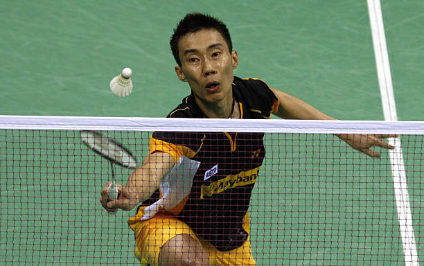 新手入門選李寧還是尤尼克斯？羽毛球拍推薦指南