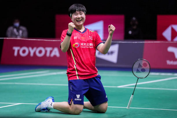 羽毛球裝備指南：球拍、球與服裝的選擇