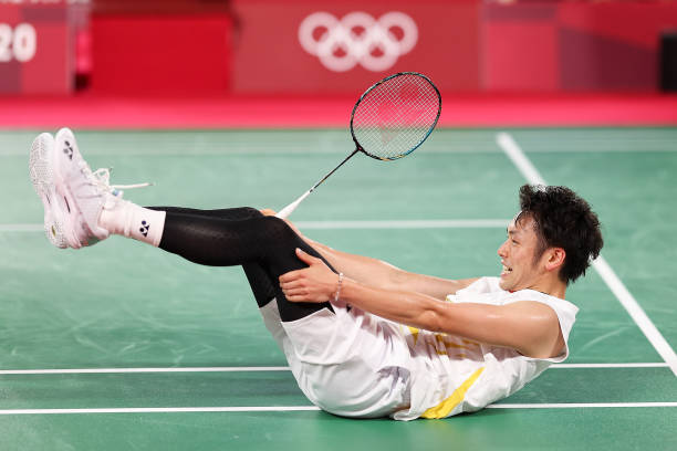 小型羽毛球場(chǎng)地標(biāo)準(zhǔn)尺寸：?jiǎn)未蚺c雙打的區(qū)別