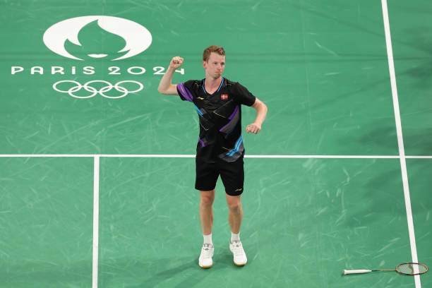 一百元羽毛球拍能用嗎？性價(jià)比實(shí)測(cè)大揭秘！