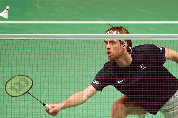 羽毛球中的“羽”字怎么寫？教你一筆一畫掌握