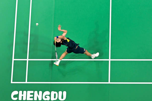 羽毛球單打邊線長度對比：國際標(biāo)準(zhǔn)與業(yè)余場地的差異