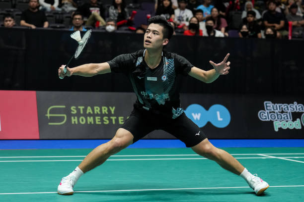 初中生如何挑選性價比高的羽毛球拍？5大品牌解析