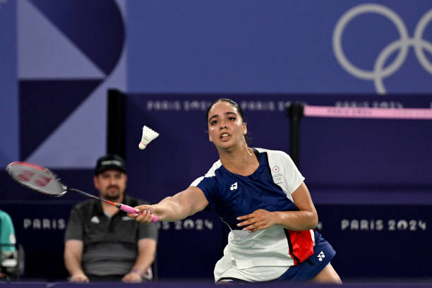 羽毛球單打比賽裁判手勢解讀：如何看懂判罰信號？