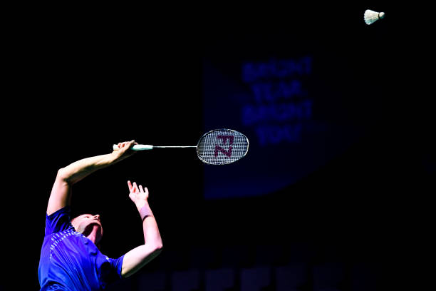 羽毛球拍選購指南：天斧系列哪款最適合你的打法？