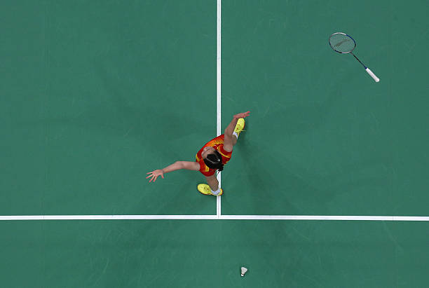 羽毛球單雙打規(guī)則圖解：發(fā)球區(qū)與有效擊球區(qū)域解析