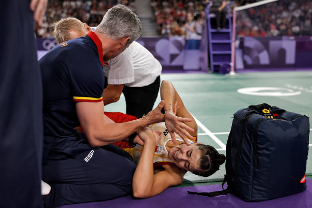 羽毛球場地的長度為何是4米？科學(xué)依據(jù)解析