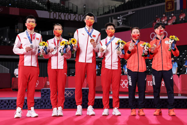 羽毛球反手技術(shù)提升：詳細(xì)分解與實(shí)戰(zhàn)應(yīng)用