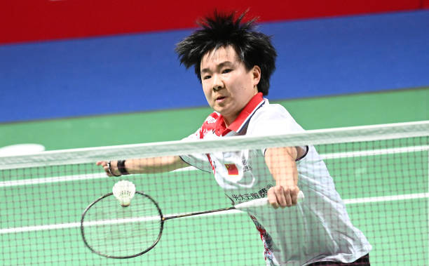 羽毛球場地尺寸與燈光高度的合理搭配