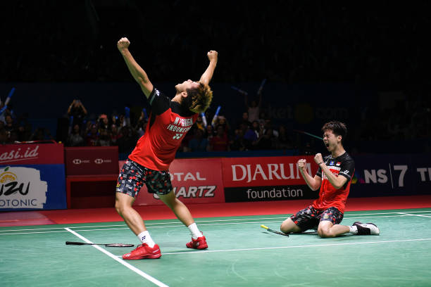 志田千陽(yáng)與克羅米同框 溫馨擁抱瞬間被鏡頭捕捉