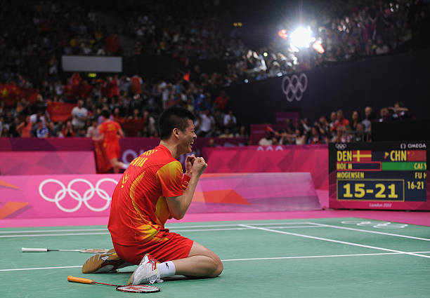 羽毛球雙打左右站位跑位技巧：讓對(duì)手無(wú)從下手