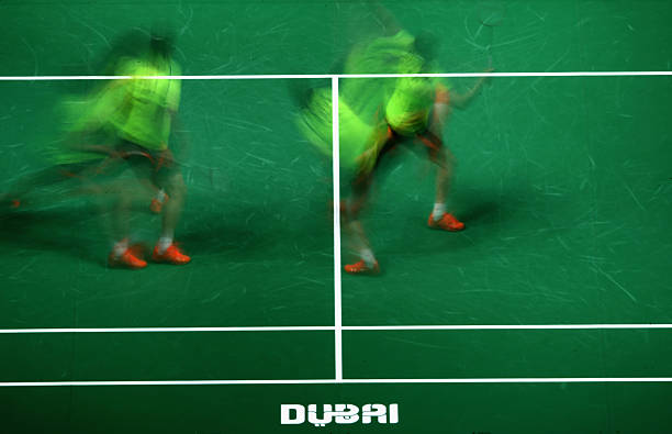 羽毛球雙打配合打法：輪轉(zhuǎn)、封網(wǎng)、后場(chǎng)壓制