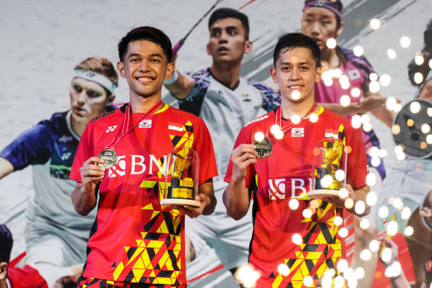 羽毛球簡(jiǎn)筆畫創(chuàng)意：添加表情和特效讓畫面更生動(dòng)