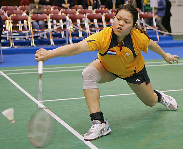 羽毛球場(chǎng)的凈空高度要求是多少？