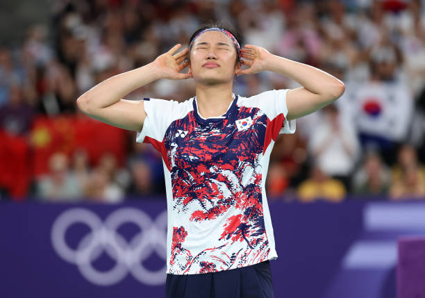 羽毛球單打發(fā)球區(qū)域圖解：避免發(fā)球違例的關(guān)鍵要點(diǎn)