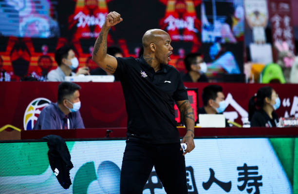 李寧籃球鞋選購指南：得分后衛(wèi)與小前鋒的最佳選擇