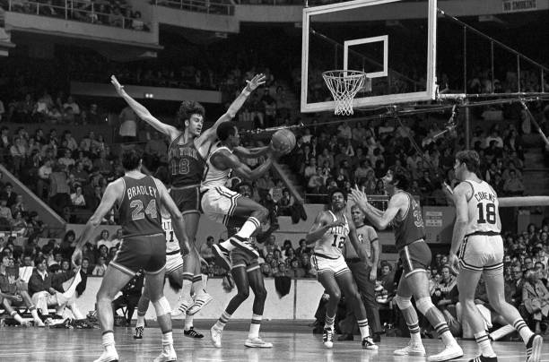 籃板球爭(zhēng)奪中的卡位技巧與實(shí)戰(zhàn)應(yīng)用