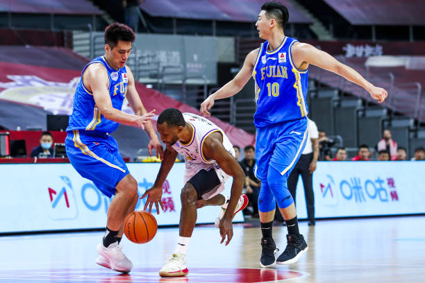 佛山籃球聯(lián)賽引入新規(guī)則，提升比賽觀賞性與公平性