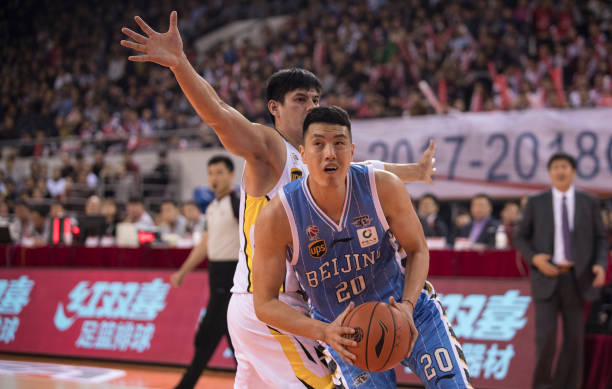 籃球場上的青春印記：記一次難忘的比賽