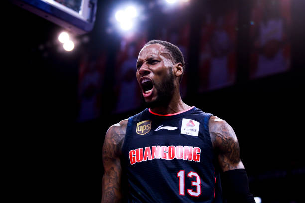 虎撲NBA比賽中心今日戰(zhàn)報(bào)：賽程、比分與熱門討論