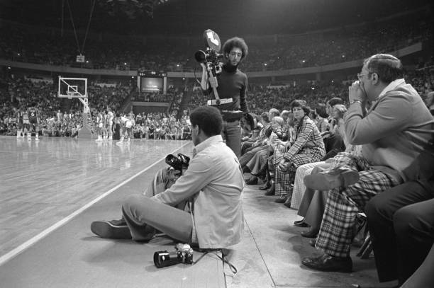 收藏必備！NBA央視直播完整賽程表（含季后賽