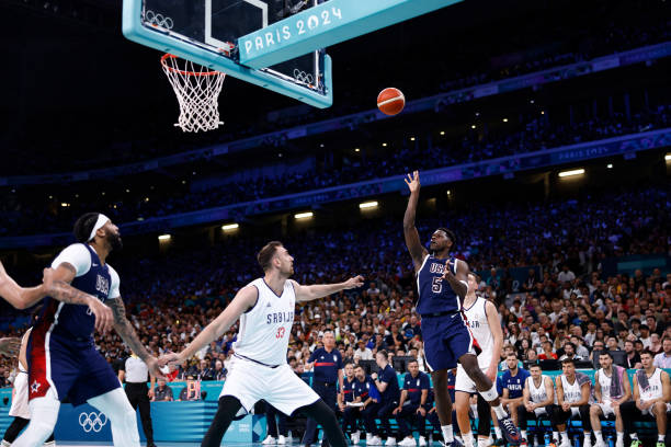 雄鹿奪冠功臣：大洛佩茲在2021年總決賽的關鍵作用