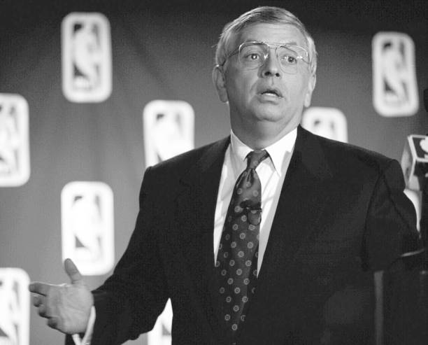 籃球隊(duì)伍職位全解析：從球員到教練的完整架構(gòu)