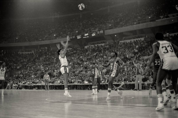 鎖定人人體育：NBA今日直播精彩不停歇