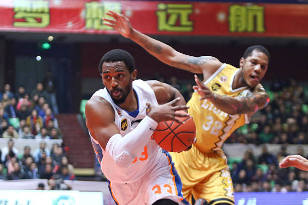 哈登籃網(wǎng)隊(duì)高光時(shí)刻：后撤步三分與無(wú)解突破