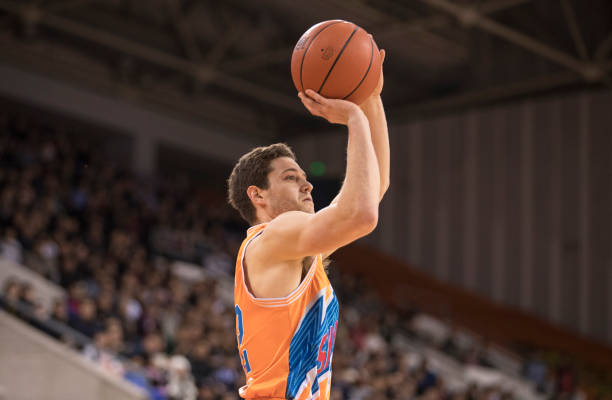 強調(diào)官方和最新版本