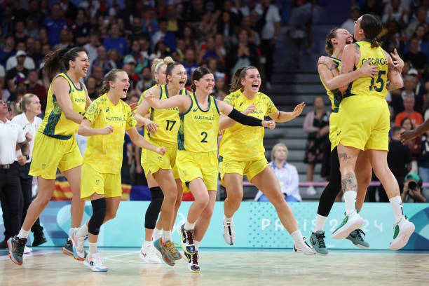 2023-2024賽季CBA常規(guī)賽：浙江廣廈vs新疆男籃全場回放