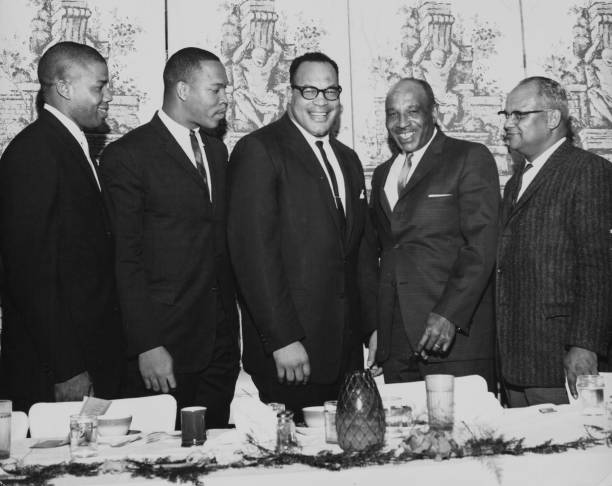 籃球場(chǎng)項(xiàng)目總體實(shí)施規(guī)劃與時(shí)間安排