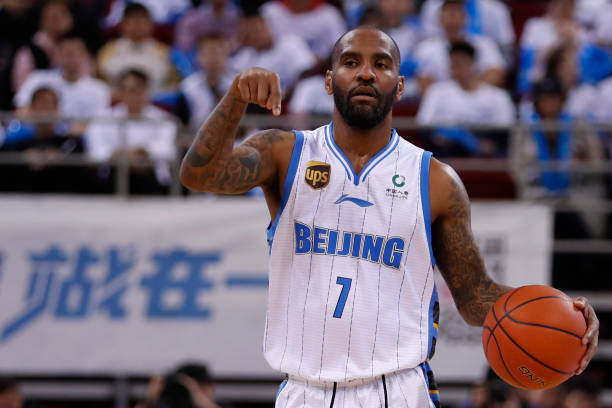 易建聯(lián)的NBA選秀順位是多少？歷史回顧與分析