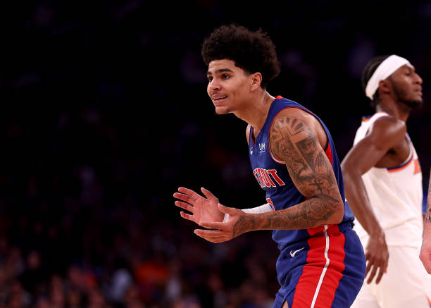 雷速比分籃球場多人對戰(zhàn)模式深度體驗(yàn)報(bào)告