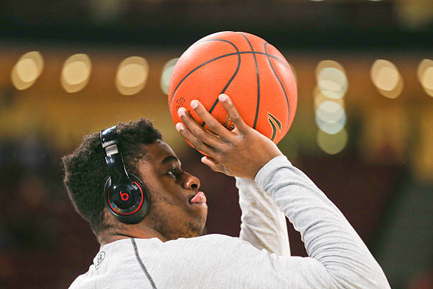 猶他爵士隊易主：新老板瑞安·史密斯帶來的變革與挑戰(zhàn)