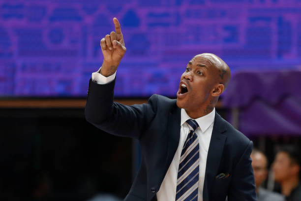 實用教程：一步步教你繪制標準尺寸的籃球場