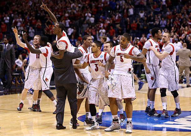 打板投籃位置選擇誤區(qū)：哪些位置其實(shí)并不適合？