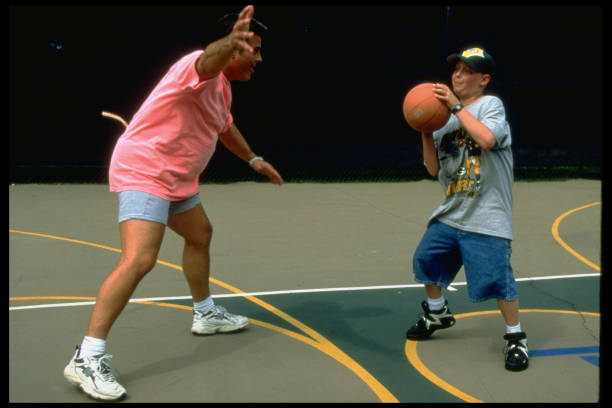 杜蘭特對(duì)陣火箭時(shí)腿部受傷，究竟是哪條腿？