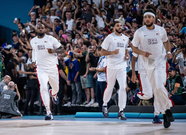 喬丹身高與籃球位置的關(guān)系：為何他成為得分后衛(wèi)的標桿？