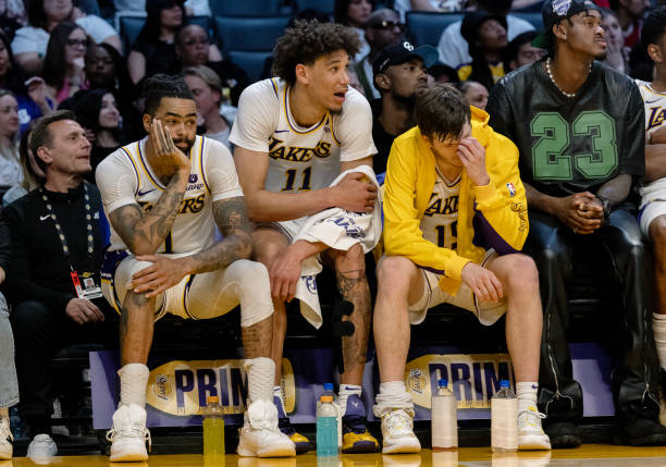 CBA賽事直播權(quán)歸屬解析：咪咕、央視誰更勝一籌？